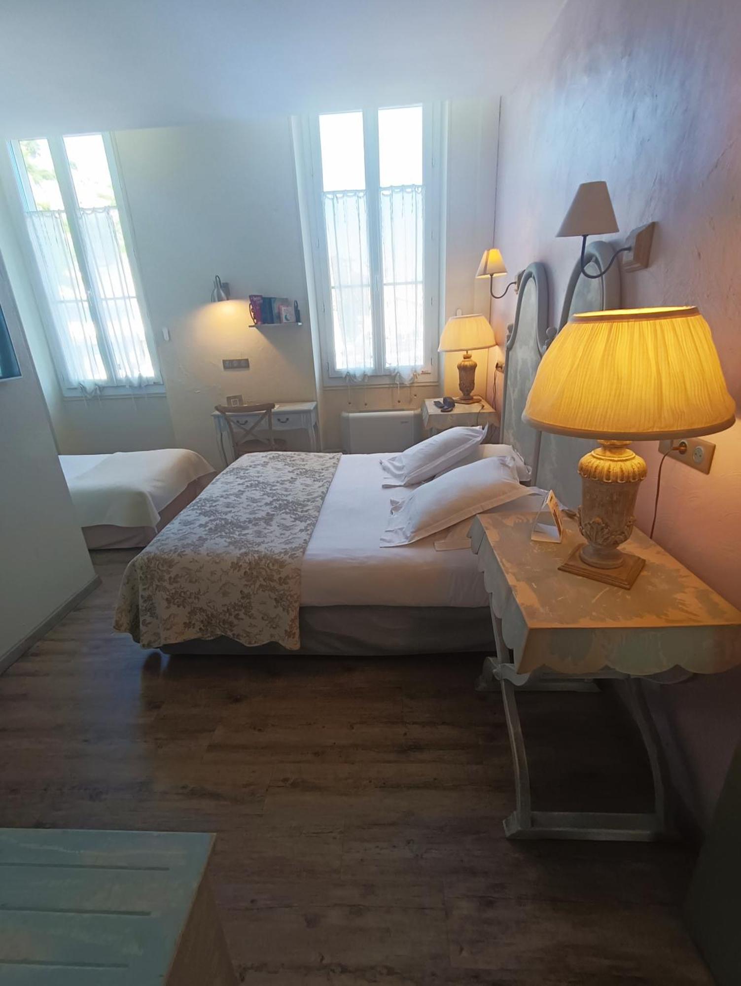 The Originals Boutique, Hotel Du Parc, Cavaillon Buitenkant foto