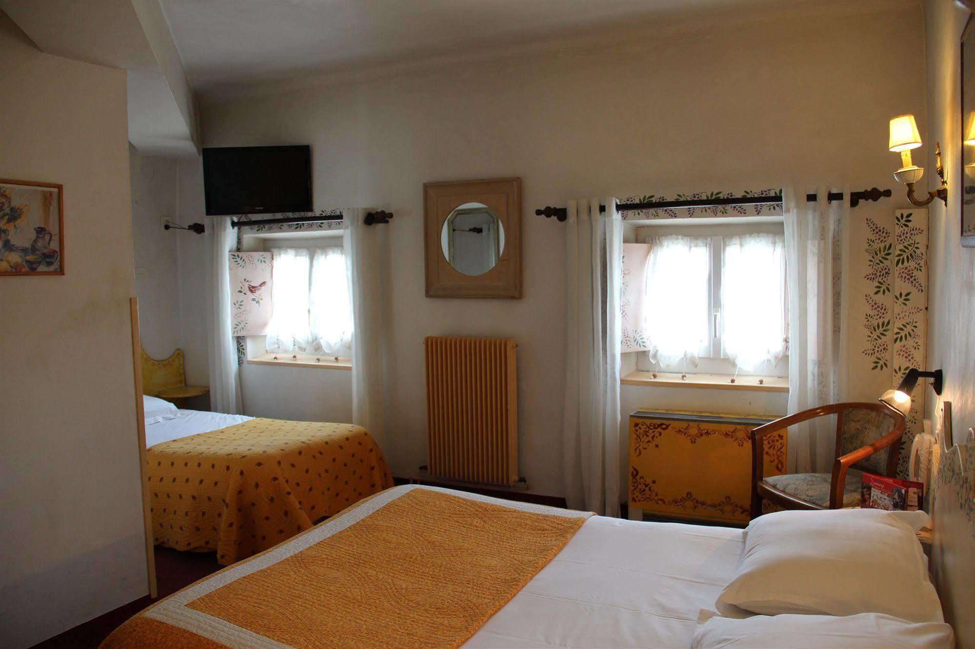 The Originals Boutique, Hotel Du Parc, Cavaillon Buitenkant foto